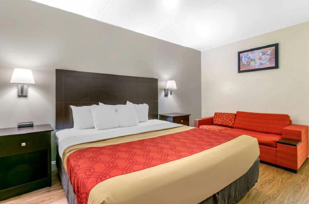 King'S Inn Motel เรดดิง ภายนอก รูปภาพ
